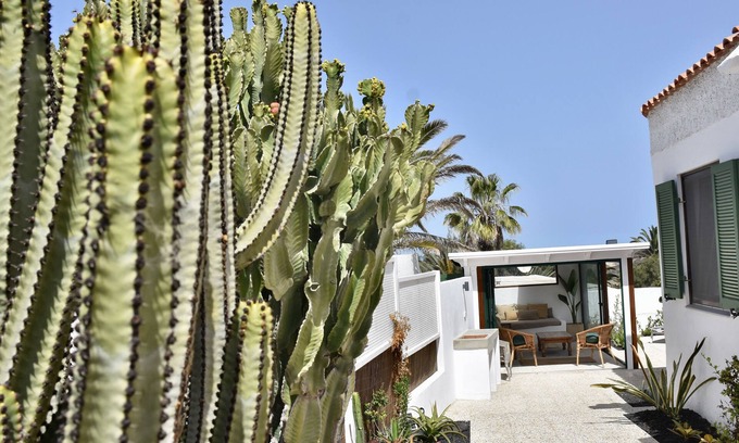 La Pared House | Casa del Viejo Rey