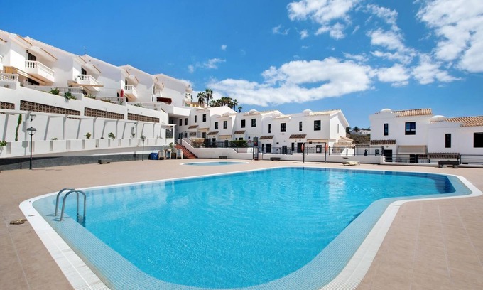 Chayofa House | Casa Dos Angeles - Colorful vacation home with 2 terraces and swimming pool.