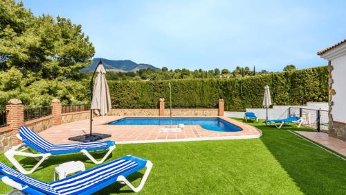 Alozaina Villa | Casa El Lagar Alozaina by Ruralidays