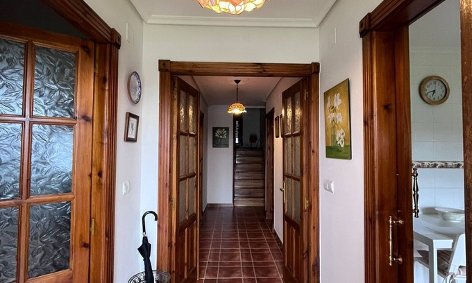 Miengo House | Casa El Mirador, Para Disfrutar de las Vistas de la ría y a 5 Minutos del Centro