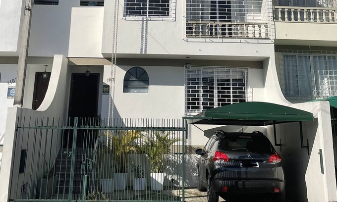 Boa Vista House | Casa em Ótima Localização., Ideal Para Famílias Aceita Animais de Estimação