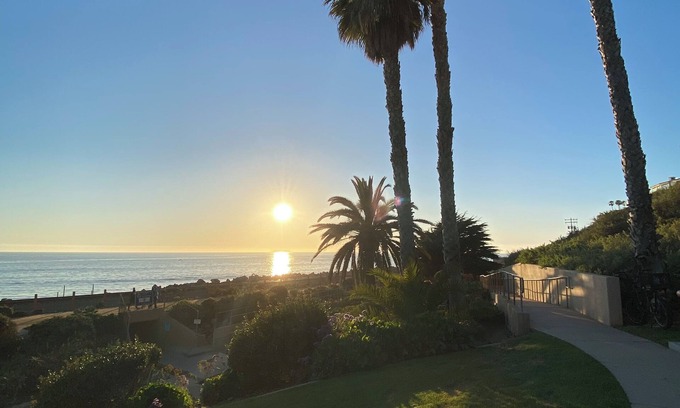 San Clemente Cottage | Casa Encino, 5 minute walk to the beach & downtown