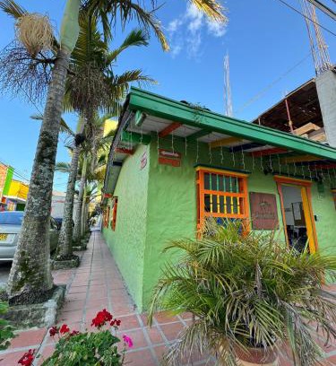 Guatape House | casa hostal las palmeras