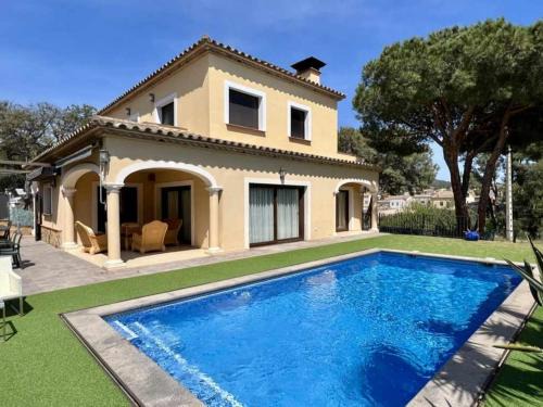 Calonge Villa | Casa Judibar con zona de barbacoa y piscina