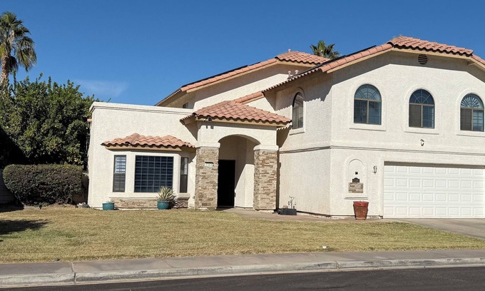 Yuma House | Casa Laissez-Faire: A 2800+ SqFt Private Desert Oasis with Private Pool.