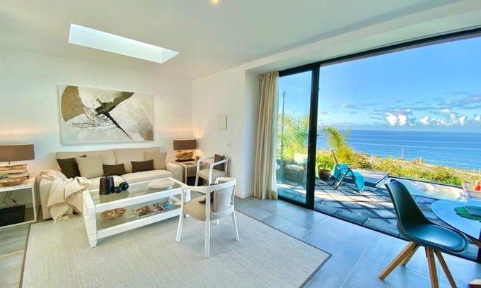 La Orotava House | CASA LAVA Bright house with magnificent sea views.