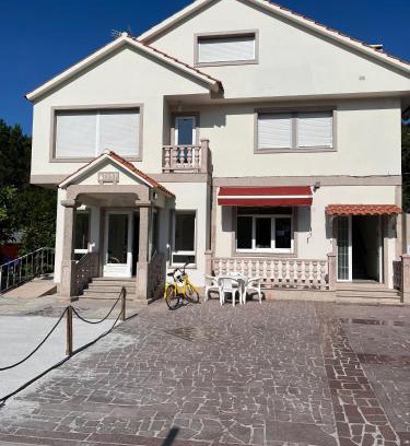 Isla de Arosa House | Casa Loaira Hostal