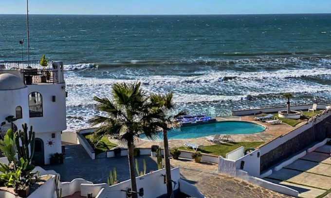 Playas de Rosarito Villa | *Casa Luna Vista* -beach, pool, jacuzzi, bbq