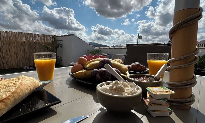 Mazarron Villa | Casa Luso modern house, with jacuzzi 10 minutes from the beach.