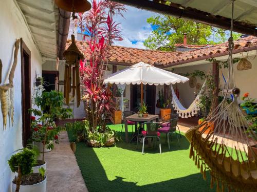 Curiti House | CASA MAGIA by Magally Velasco