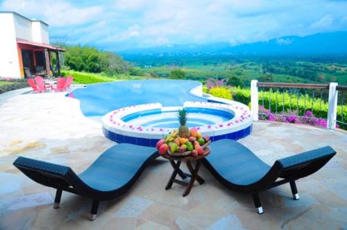 Montenegro House | Casa Mar Verde