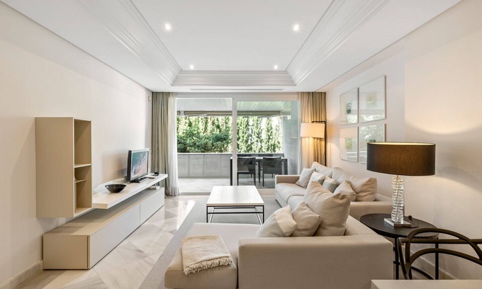 Golden Mile Apartment | Casa Marina Mariola -Prime location on Golden Mile