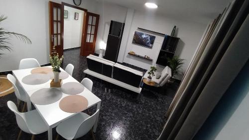 Candelaria Apartment | CASA MARY "Céntrico y amplio Apartamento cerca del mar"