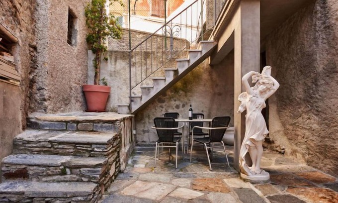 Naggio House | Casa Melissa by Interhome