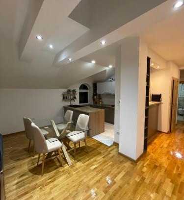 New Belgrade Apartment | Casa Mia Apartments - Modern - Comfortable Stays 5 Min from Airport - Transport Possible