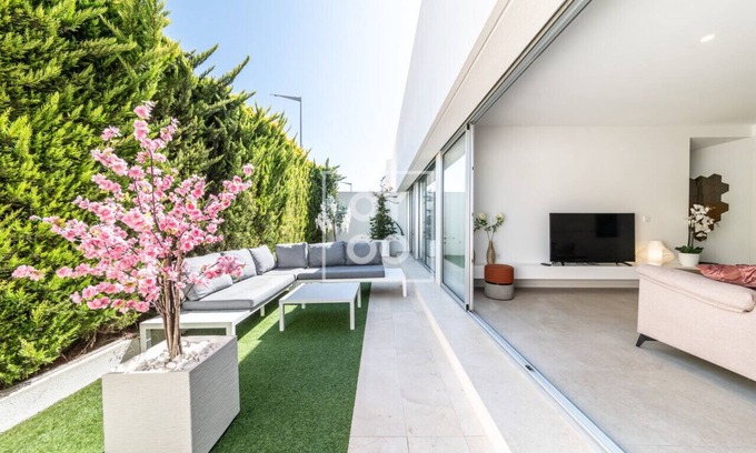 Torrevieja Apartment | Casa Mirasal - Ground flour - Roof terrace - By OYOOSTAYS