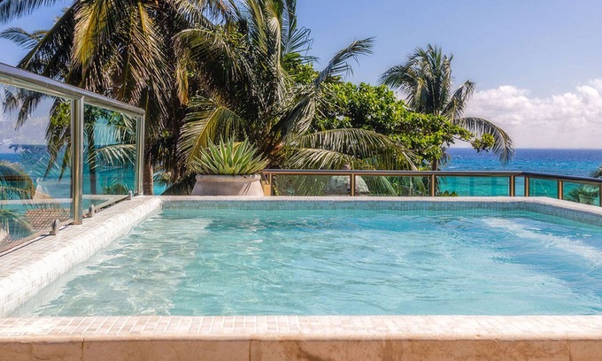 Playacar Fase I Villa | Casa Nikki: 5-Bedroom Villa in Playacar w/Pool, Chef & just steps to the Beach!