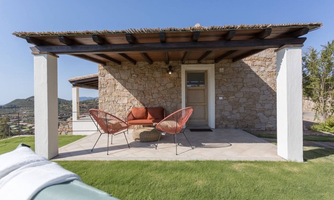Tertenia Apartment | Casa Nouè sea view and shared pool