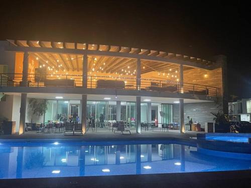 Tepic House | Casa nueva con alberca en coto
