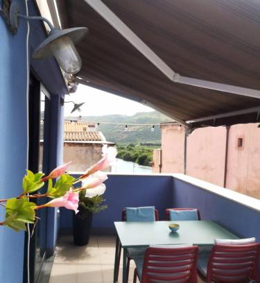 Bosa Historic Centre House | Casa Pagiò