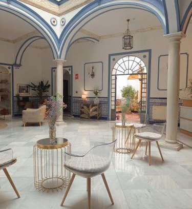 Encarnacion-Regina Hotel | Casa Palacio Don Pedro