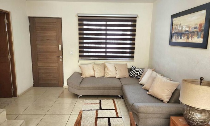 Tlaquepaque House | Casa para grupos grandes por el ITESO