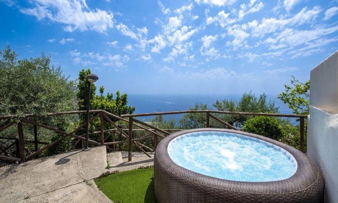 Praiano Ski Chalet | Casa Punta Paradiso - Romantic Seaside Retreat