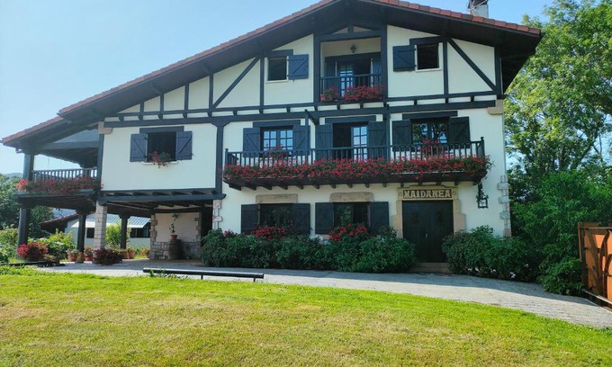Hondarribia House | Casa Rural Maidanea