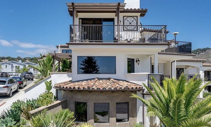 Avila Beach Condo | Casa San Luis Ultra Beach House with stunning Avila Beach views