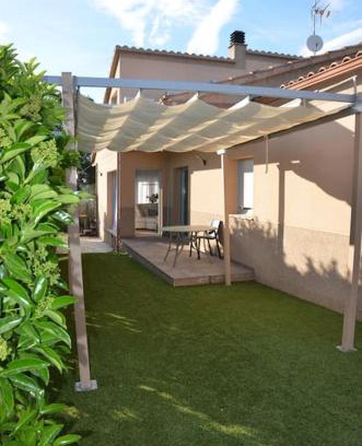 Canaletes Apartment | Casa Santa Creu de Creixà