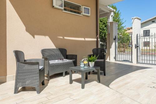 Roseto degli Abruzzi Apartment | Casa seconda fila sul mare [giardino] Wi-fi