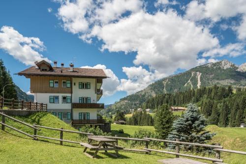 Moena Apartment | Casa Serena Appartamento Catinaccio