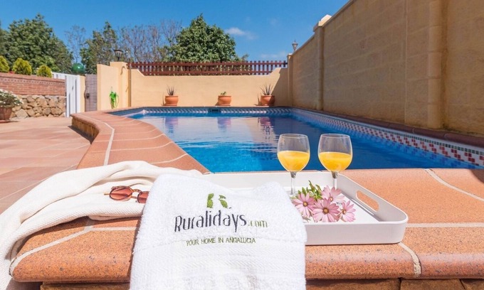 Alhaurin de la Torre Villa | Casa Sierra Alhaurín de la Torre by Ruralidays