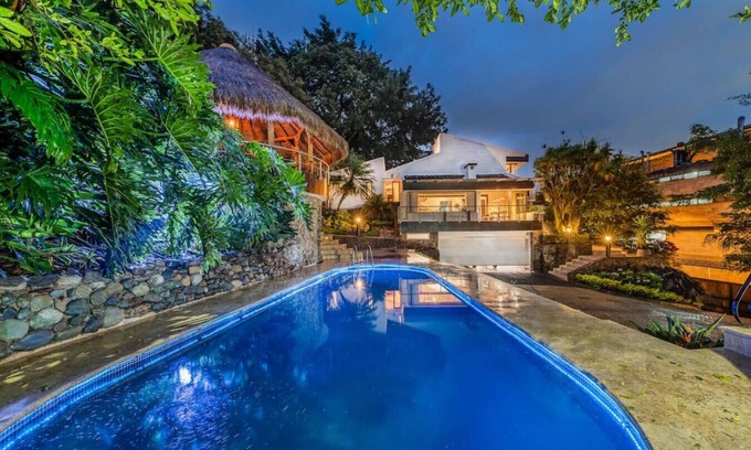 Envigado Villa | Casa Terracina · ★Amazing 5BR Mansion with private Pool &★