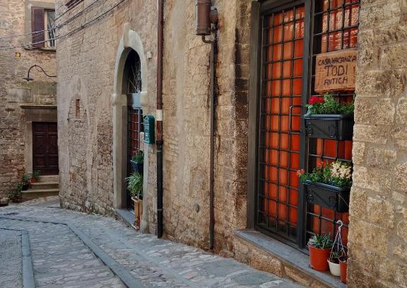 Todi Apartment | Casa vacanza Todi Antica