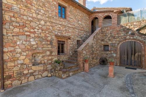 Gambassi Terme House | Casa Vecchia Rooms and Parking