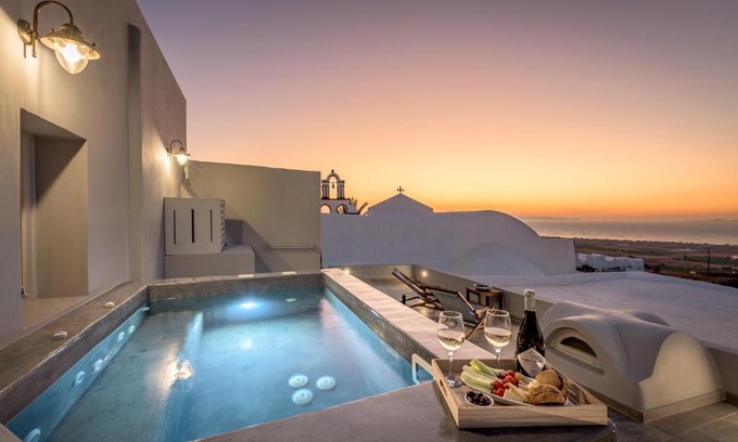 Finikia House | Casa Vicenza - Private house with Jacuzzi and Aegean View