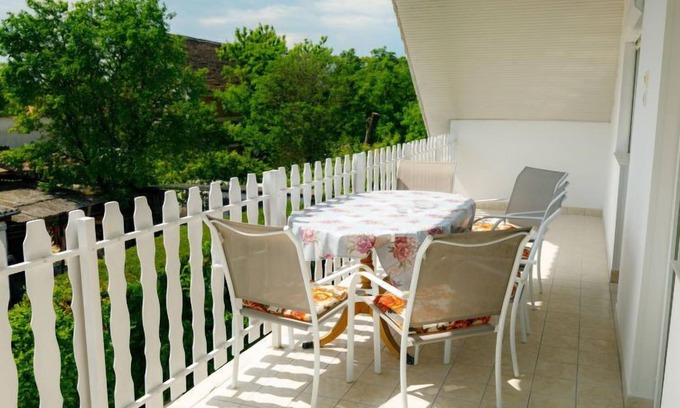 Balatonszemes Apartment | Casablanca 2 by Interhome