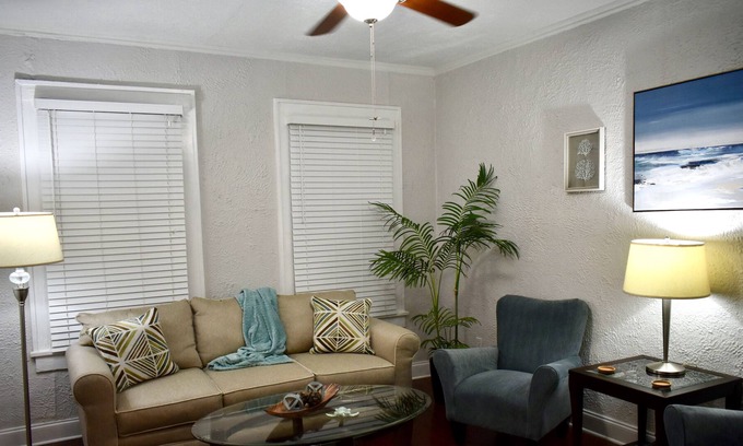 Courier City - Oscawana Apartment | Casablanca of Hyde Park - Poseidon - 5 Star Corporate