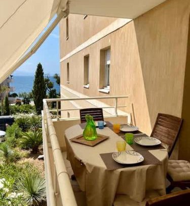 La Celle-sous-Gouzon Apartment | Casamea - Famille, Terrasse, Sanguinaires, Clim