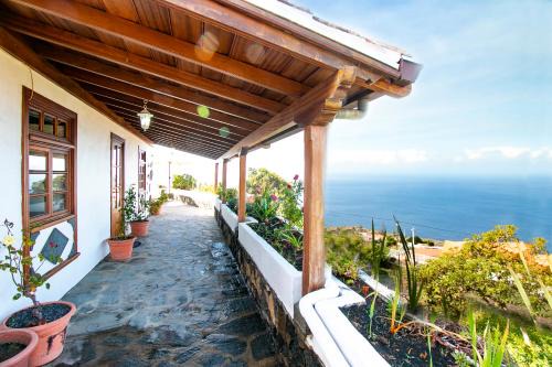 Los Quemados House | Casas los Alisios II
