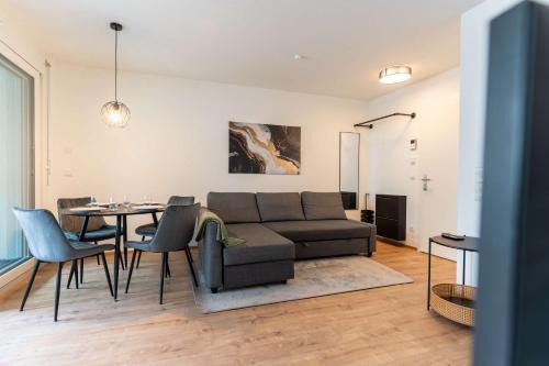 Boeblingen Apartment | CasaVia BB03 with parking up to 4 people kitchen central