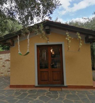 Pietrasanta Apartment | Casina Versilia