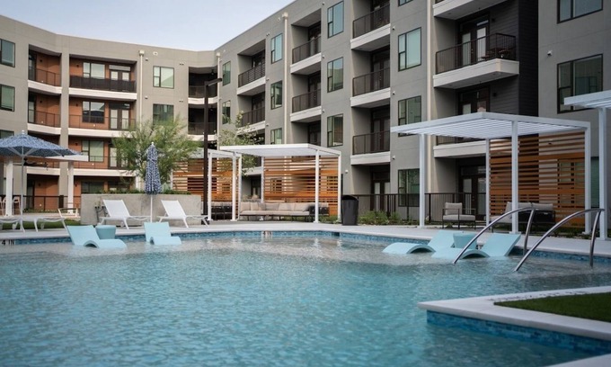 Milwood Apartment | Casita Longhorn | mins from Q2 | Close to Domain