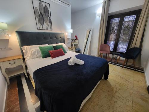 Encarnacion-Regina Hotel | Casona de San Andrés Boutique Hotel