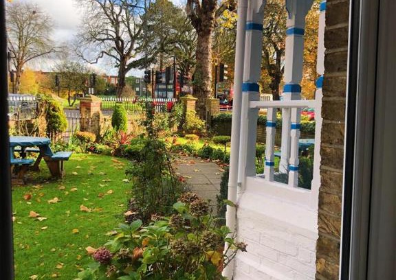 Ealing House | Caspian Hotel