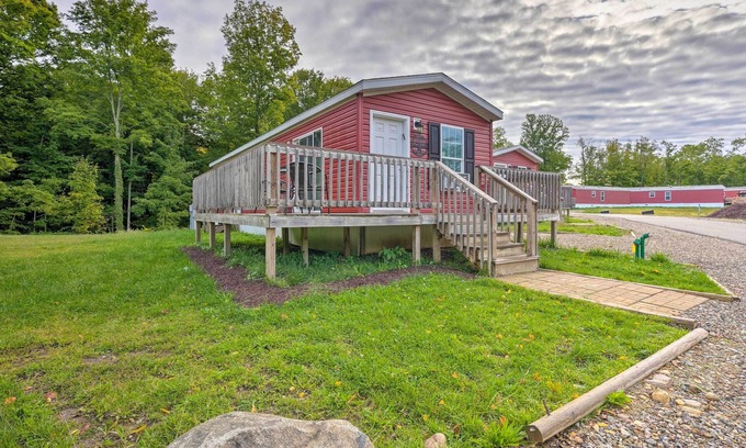 Cassopolis Cabin | Cassopolis Cabin, Little Fish Lake On-Site!