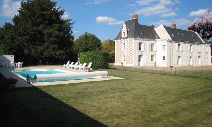 Nazelles-Negron House | CASTLE for 10 personss with swimming pool in AMBOISE