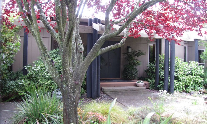 Sonoma House | Casual Wine Country Home 3 Br 3 Bath - Vineyard and Views