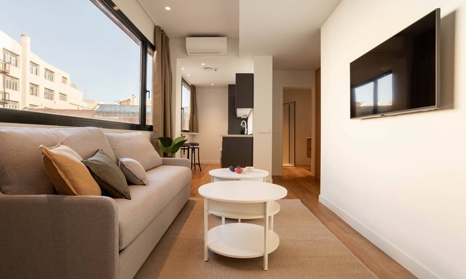 Pacifico Apartment | Catalina 109 apartment in Madrid